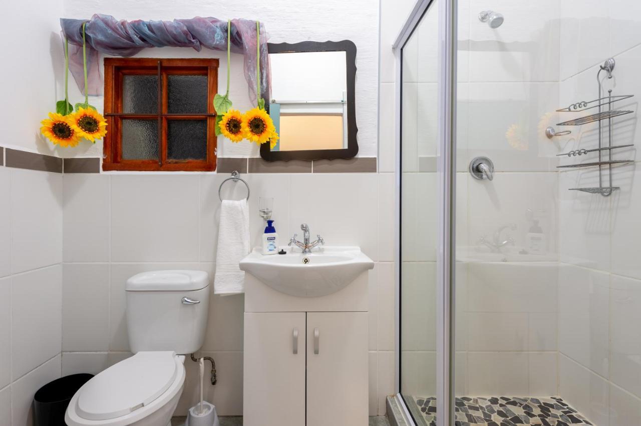 Zesty Guesthouse Port Edward Εξωτερικό φωτογραφία